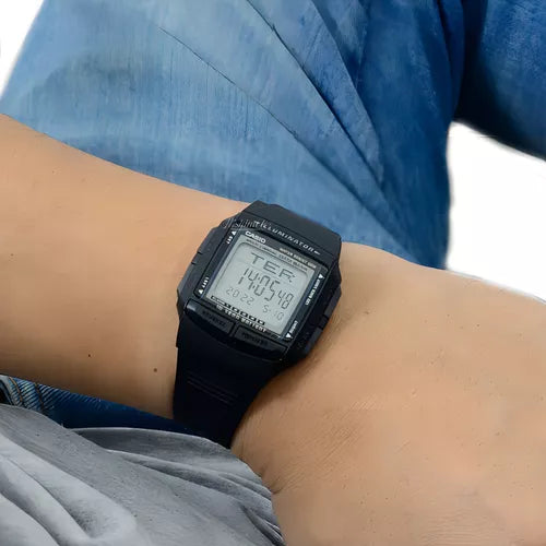 RELOJ CASIO PARA HOMBRE ILUMINATOR DB-36 1AV DATA BANK DIGITAL CON CORREA NEGRA, BISEL NEGRO Y FONDO POSITIVO.